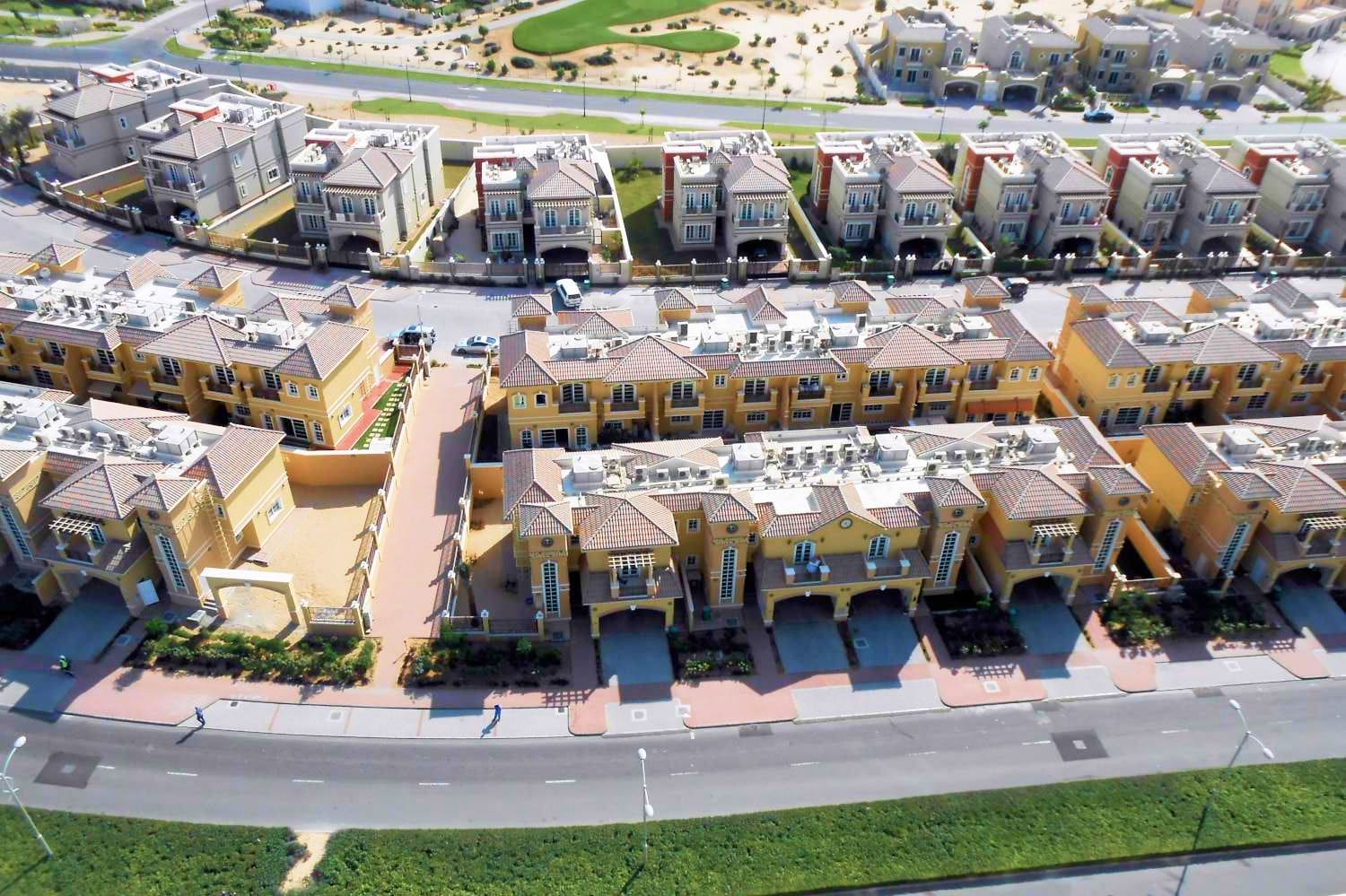 gallery-villas-in-dubai-sports-city-dubai-villas-and-townhouses-for