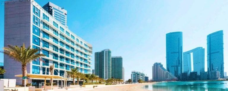 بجانب برج البحر