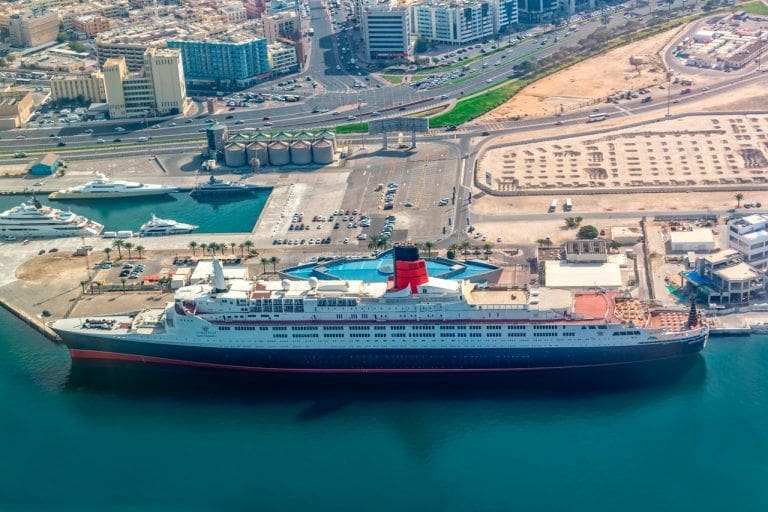 floating hotel queen elizabeth II