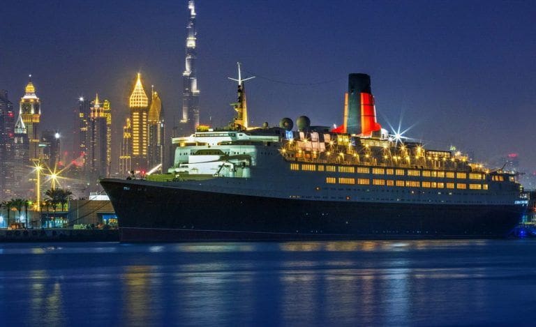queen elizabeth 2 floating hotel