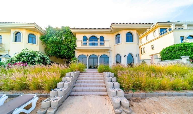 Am 24. Dezember veranstaltet Metropolitan Premium Properties eine Road Show in der Villa Garden Homes Frond O