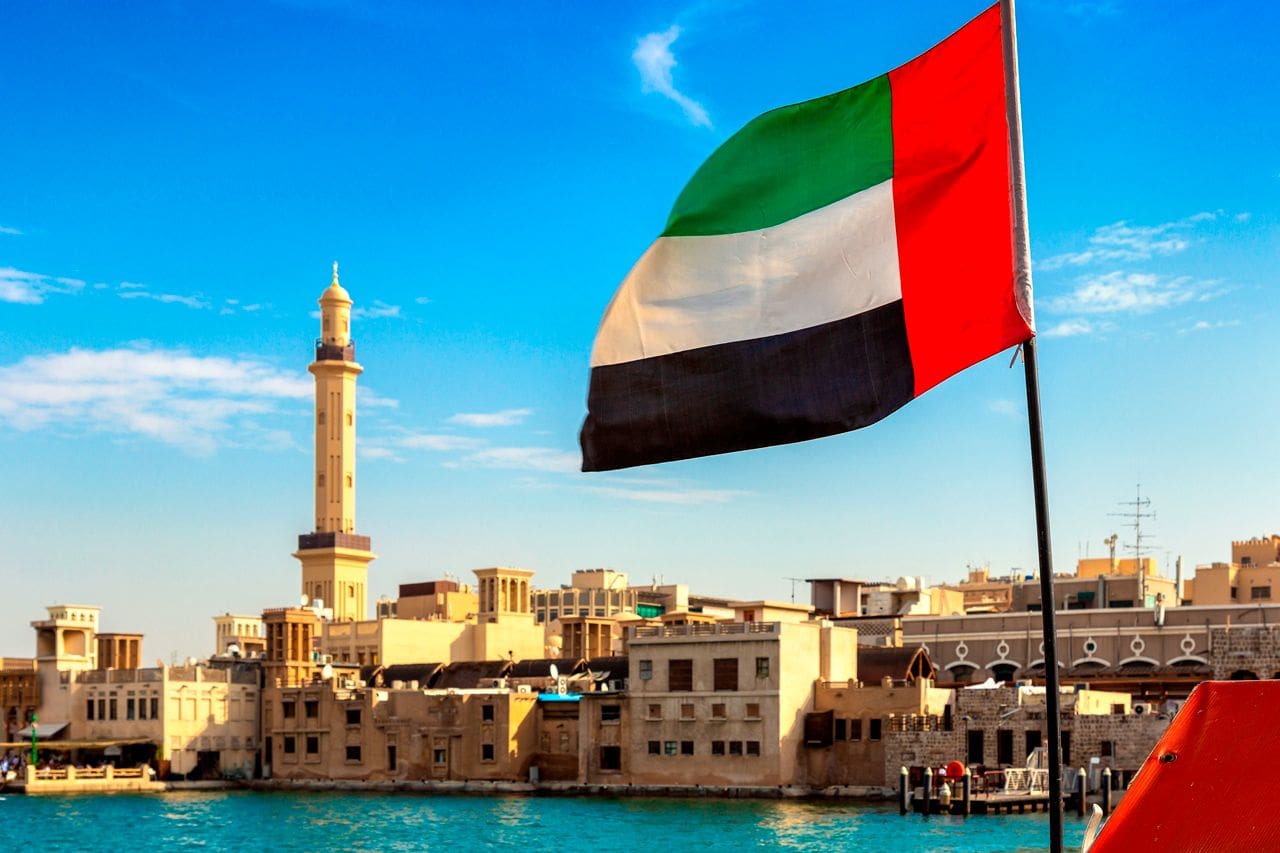 يسمح الآن بكفالة حاملي التأشيرة الذهبية لعدد غير محدود من عاملي المنازل بفضل القانون الجديد