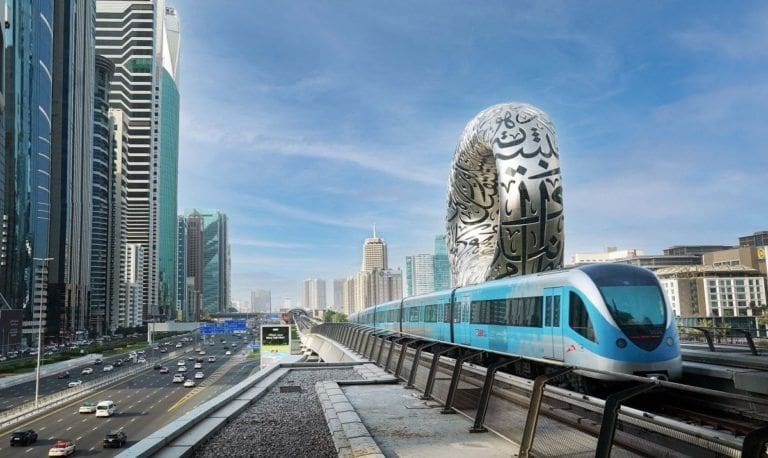 Die Dubai Metro hat über 2 Mrd. Fahrgäste befördert