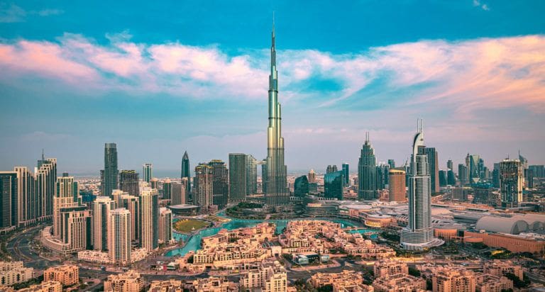 دبي مقارنة بالمدن الكبرى الشهيرة