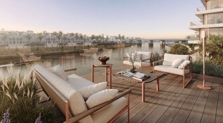 eden house view of dubai canal from building