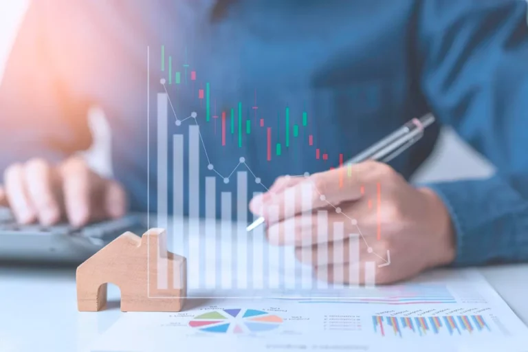 Short-Term vs Long-Term Property Investment in Dubai