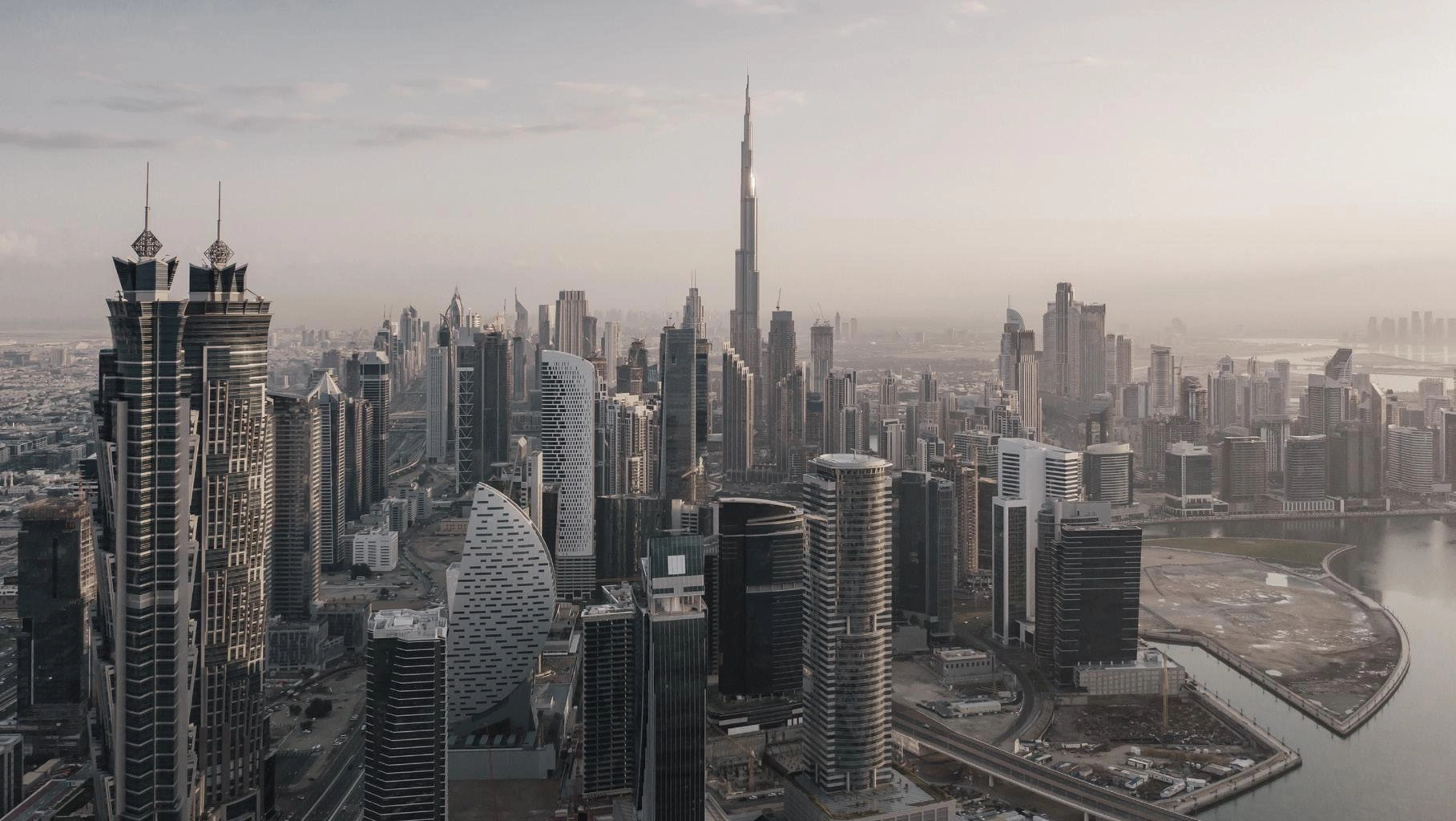 AHS Luxury Office Tower