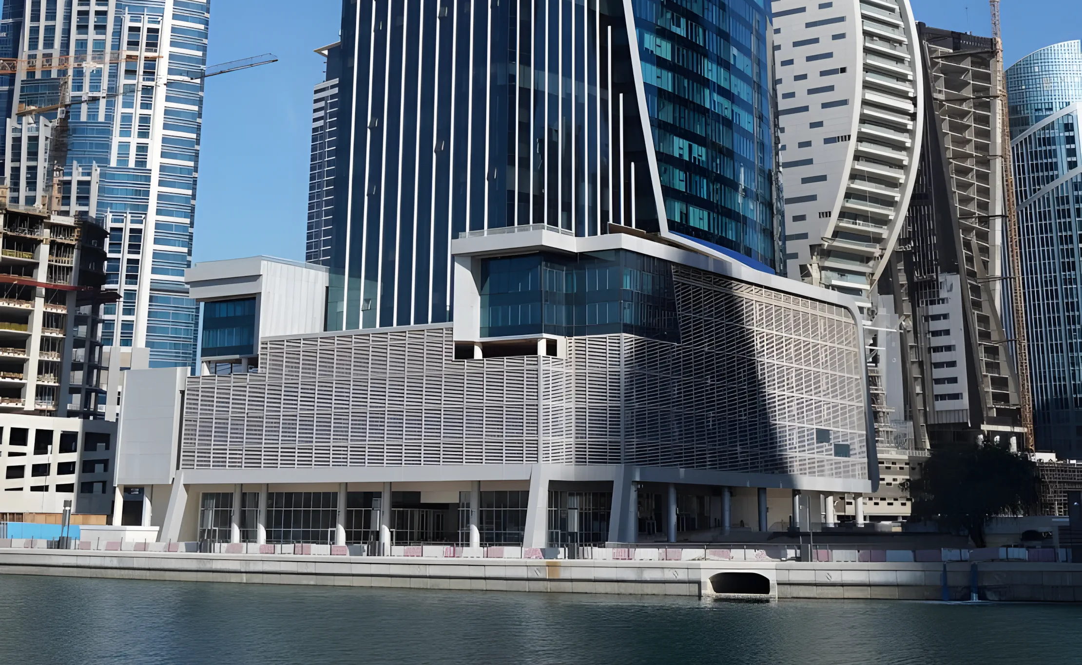 Al Manara Tower Offices in Business Bay