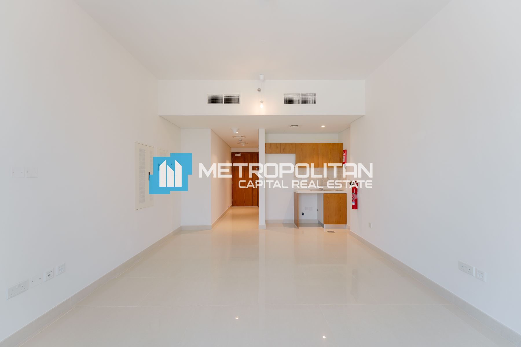 Снять квартиру в Julphar Residence, Al Reem Island - MCR-6951