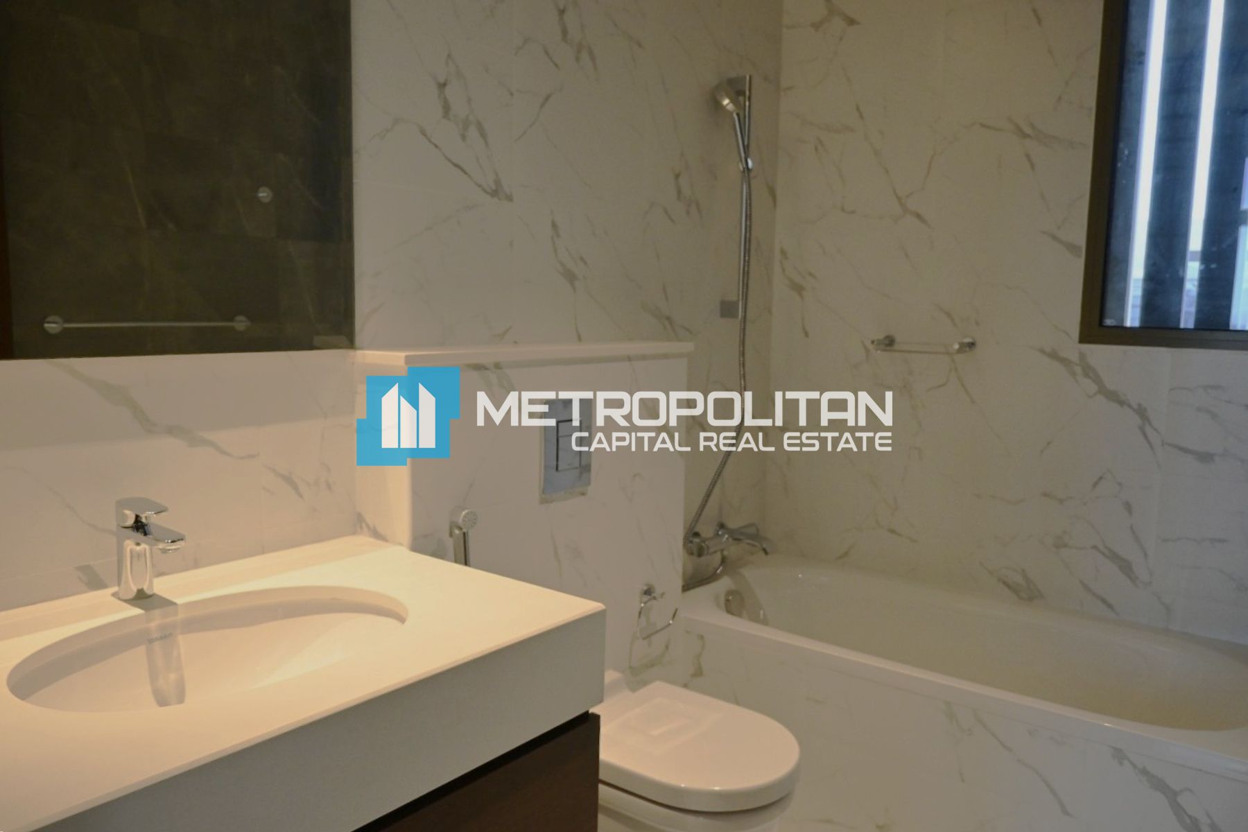 Single Row 2BR| Ready To Move| Landscape Provision