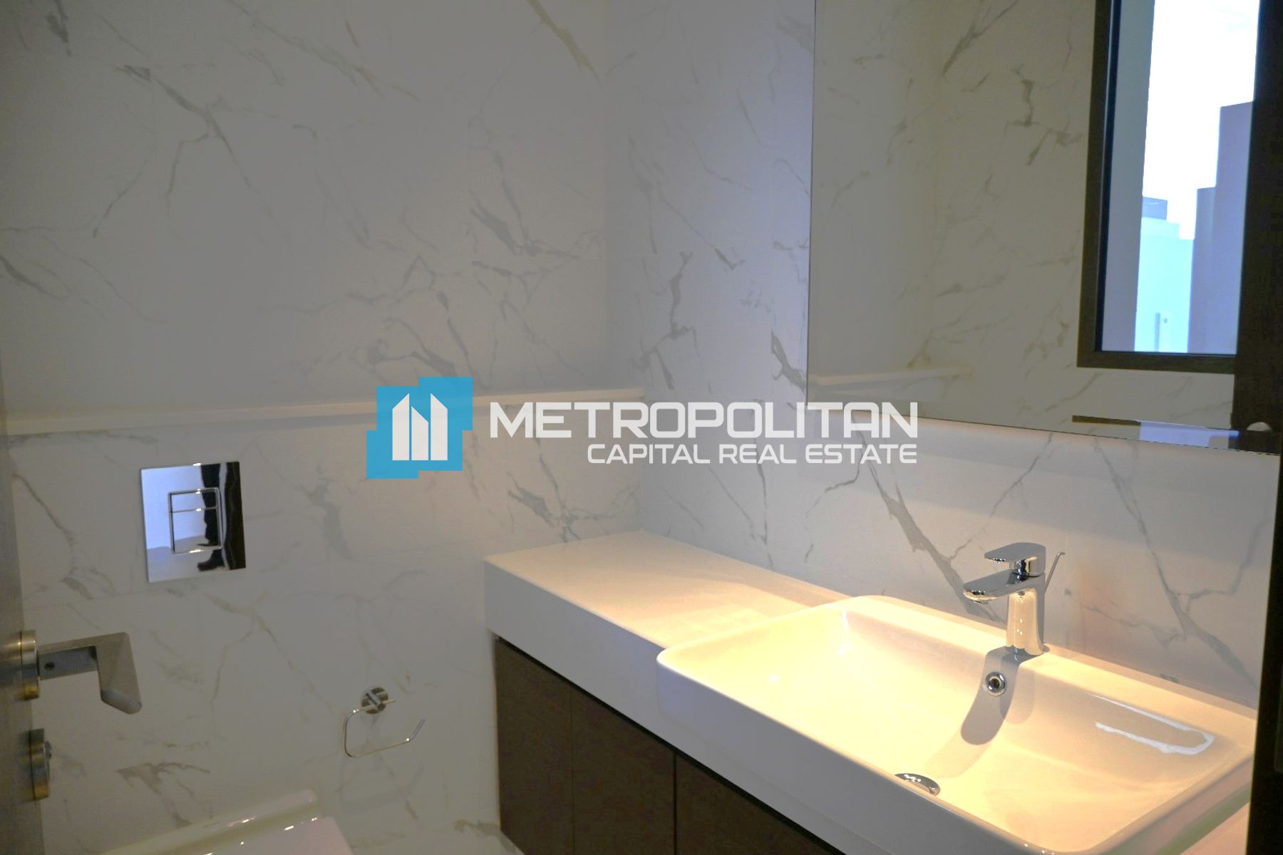 Single Row 2BR| Ready To Move| Landscape Provision