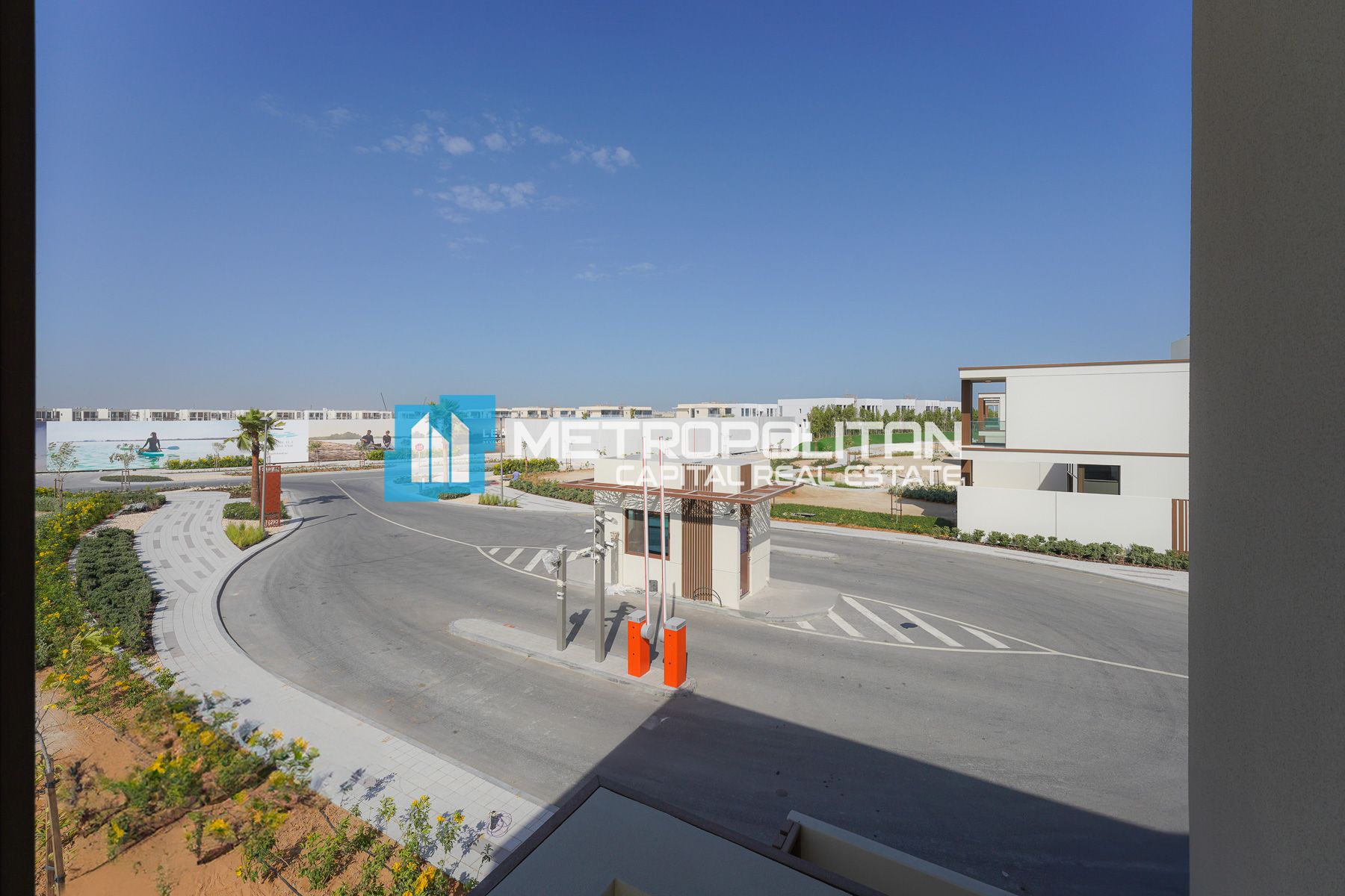 Single Row 2BR| Ready To Move| Landscape Provision