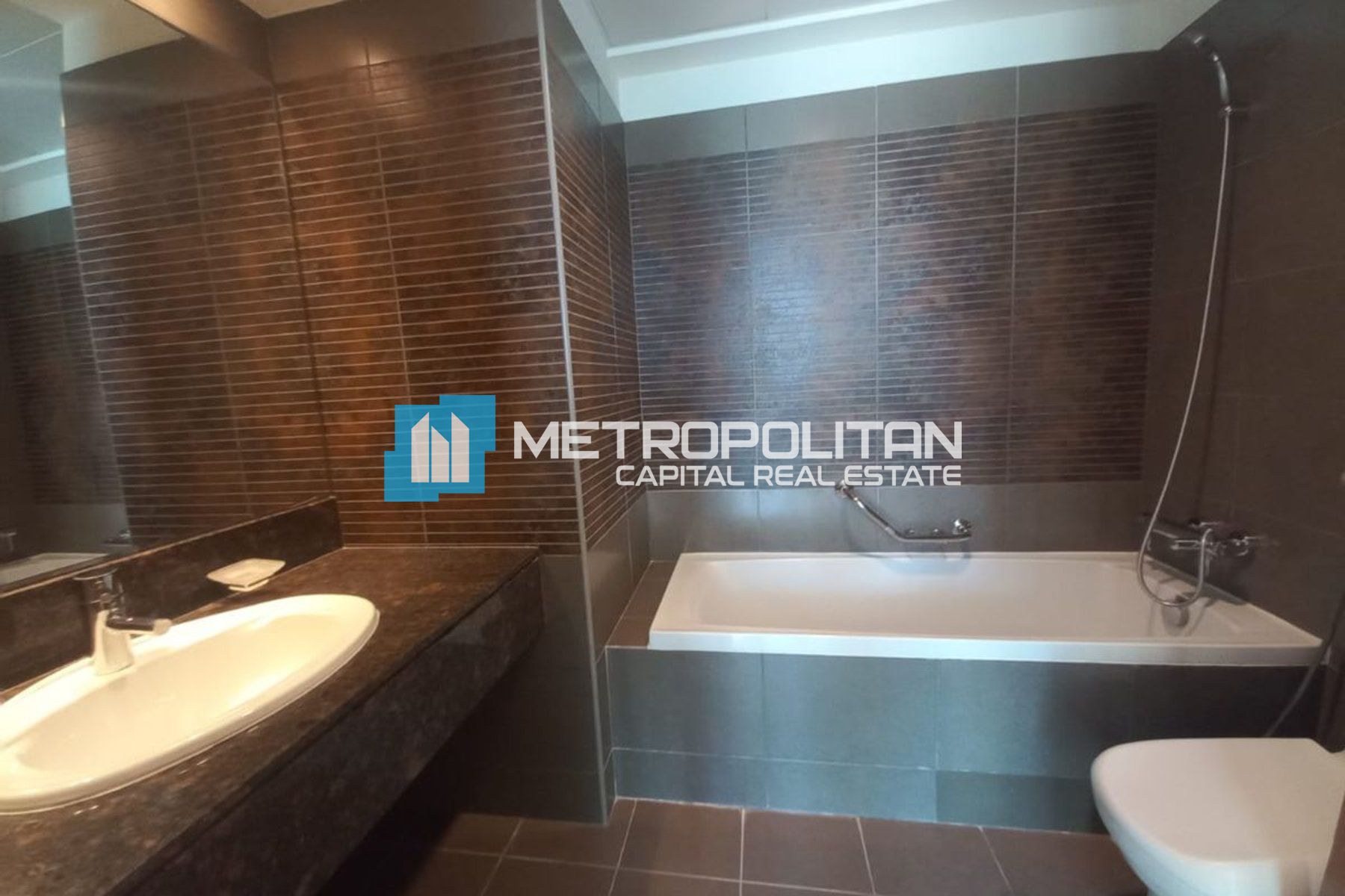 Ready to Move | Spacious 3BHK | Sea and City View