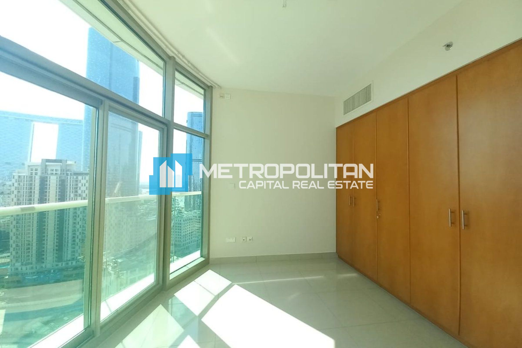 Ready to Move | Spacious 3BHK | Sea and City View