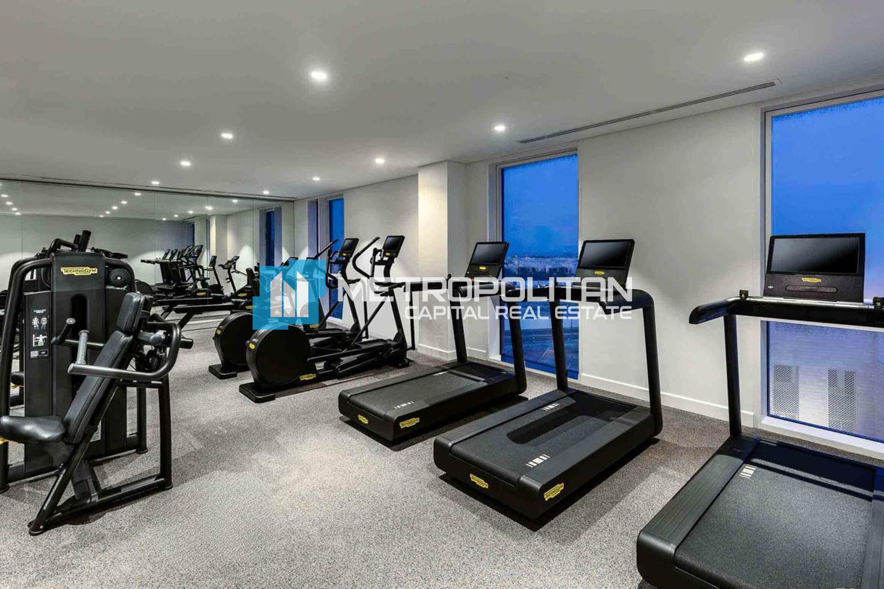 Fully Furnished Unit| Luxury Living| Beach Access