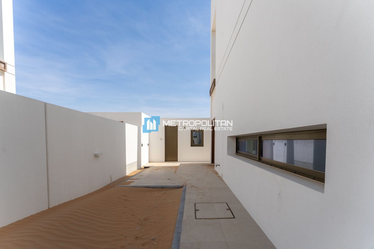 Brand new | Type V | Driver Room | Souk Al Jubail