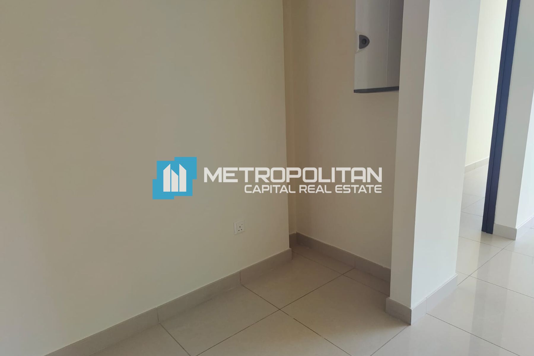 Partial Canal View | Vacant | 1BHK | 4 Payments