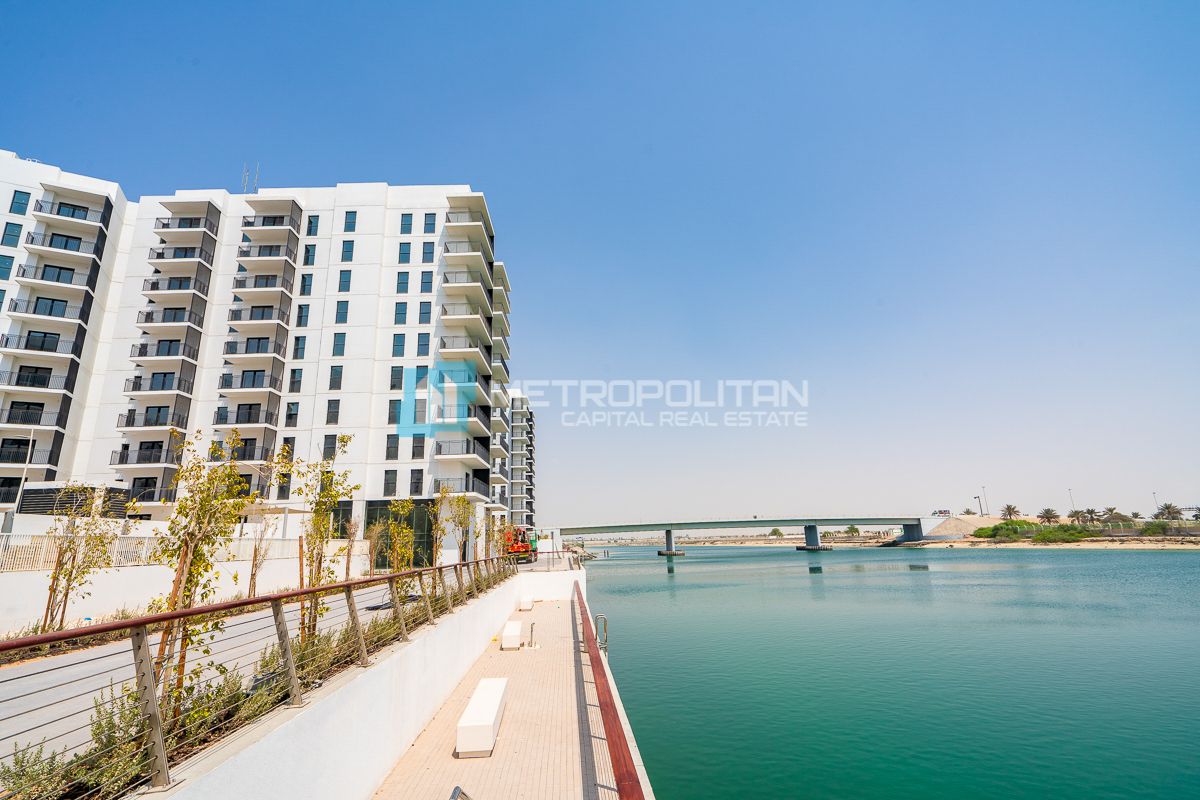 1BR Apartment for Rent in Waters Edge, Yas Island - MCR-7468