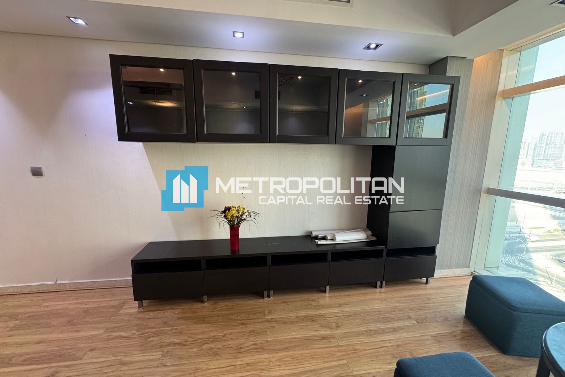 Fully Furnished| High Floor| 1BR converted to 2BR