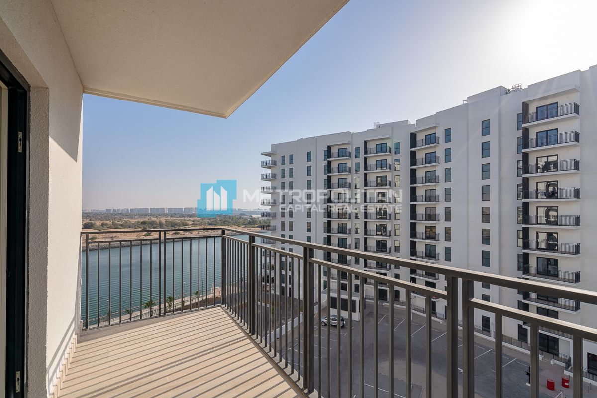 Studio Apartment for Rent in Waters Edge, Yas Island - MCR-7592