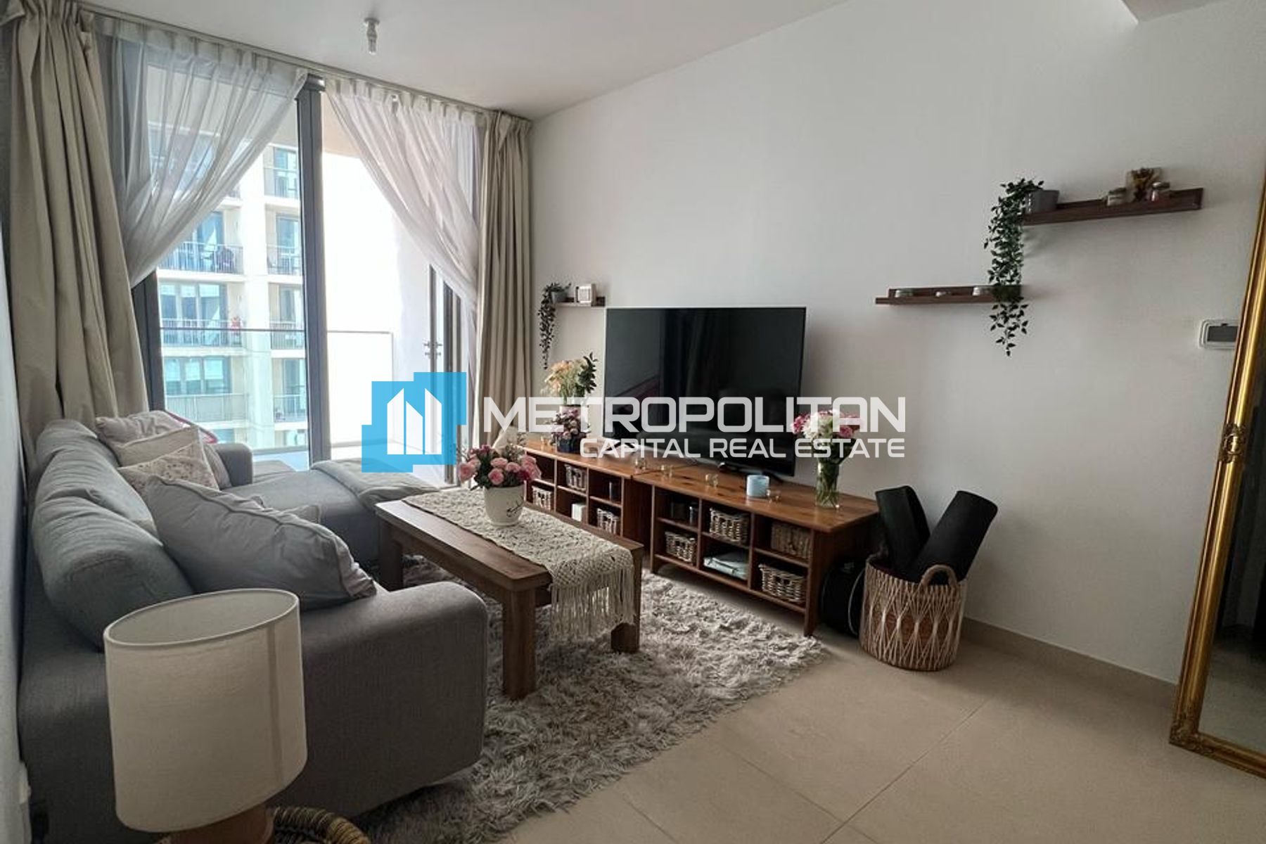 1BR w/ Balcony| Beach Access|Available 1st October
