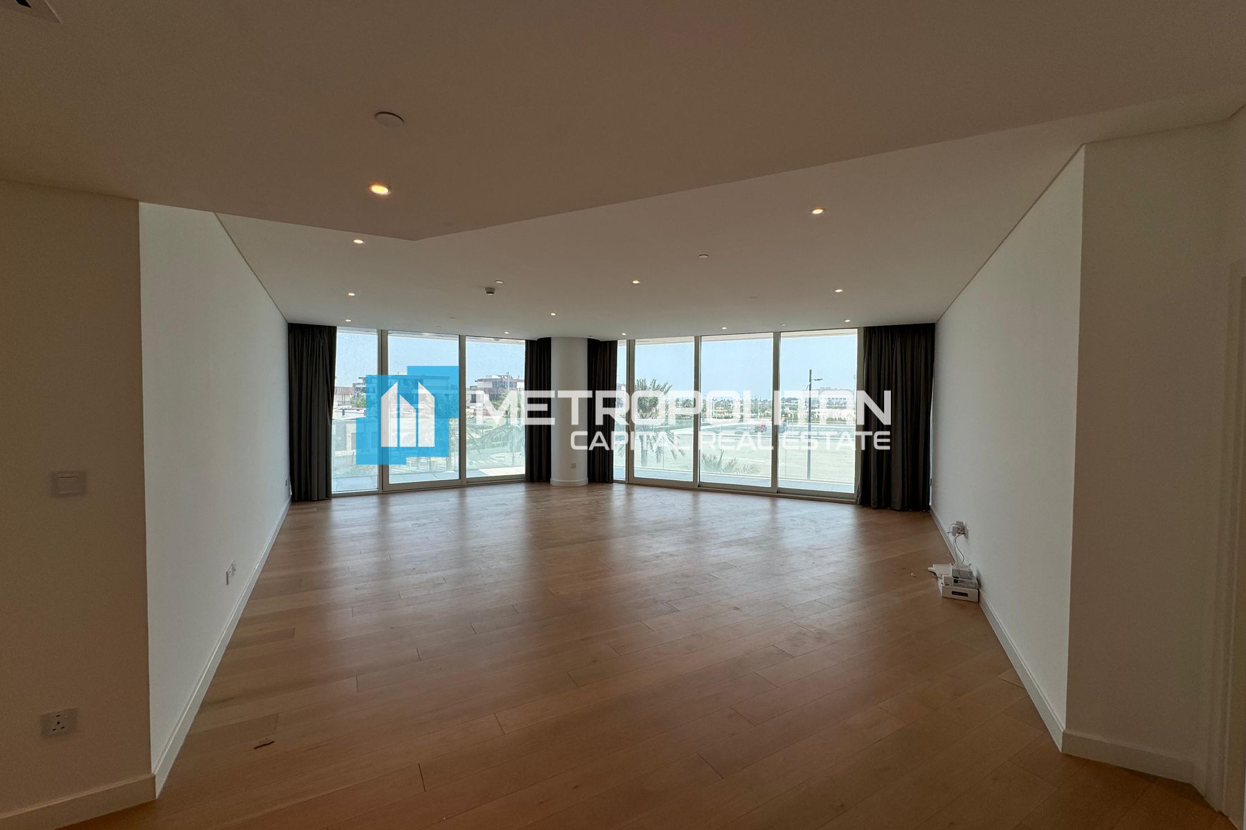 Corner Unit | Vacant Unit | 2 BR with Balcony