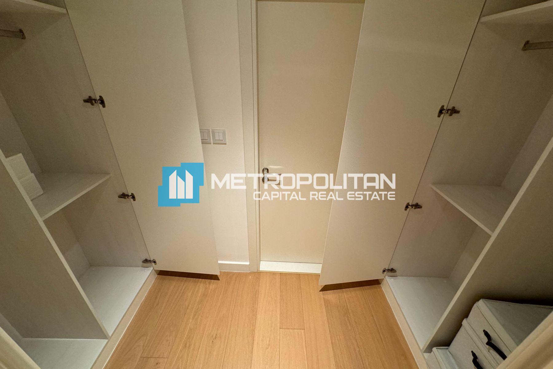 Corner Unit | Vacant Unit | 2 BR with Balcony