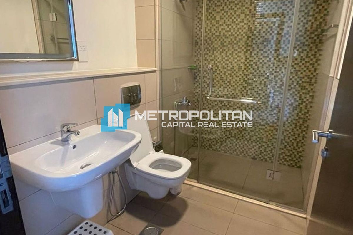 Partial Canal View | Flexible Cheques | High Floor