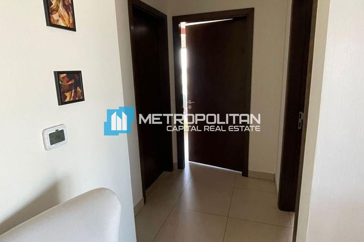 Partial Canal View | Flexible Cheques | High Floor