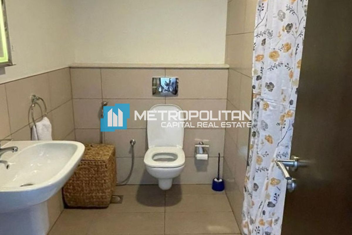 Partial Canal View | Flexible Cheques | High Floor