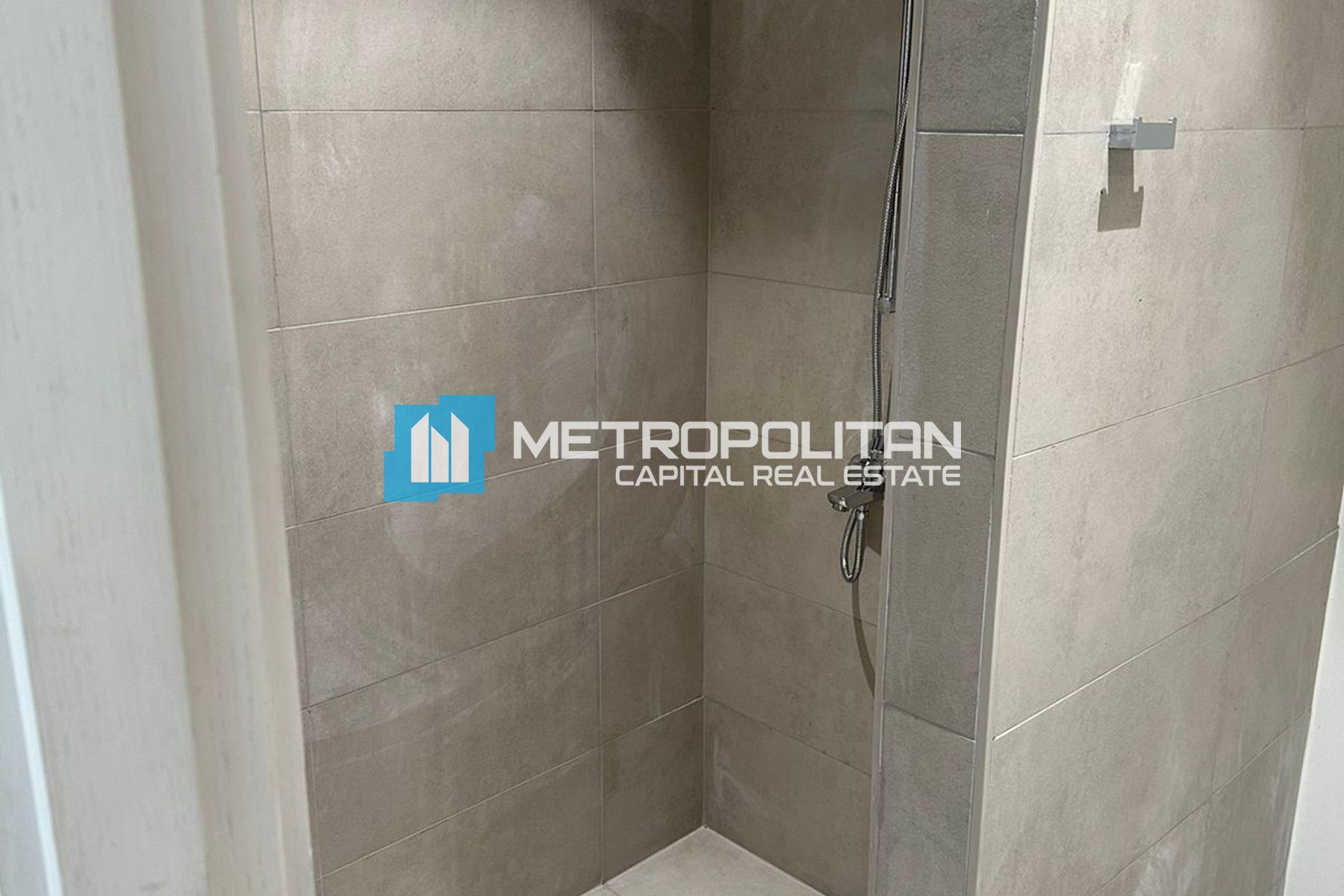 Single Row | Balcony | 2 BR Modern Townhouse