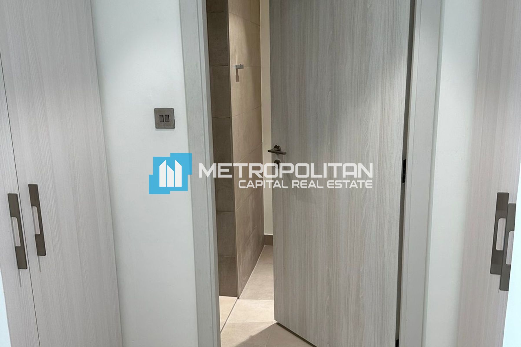 Single Row | Balcony | 2 BR Modern Townhouse