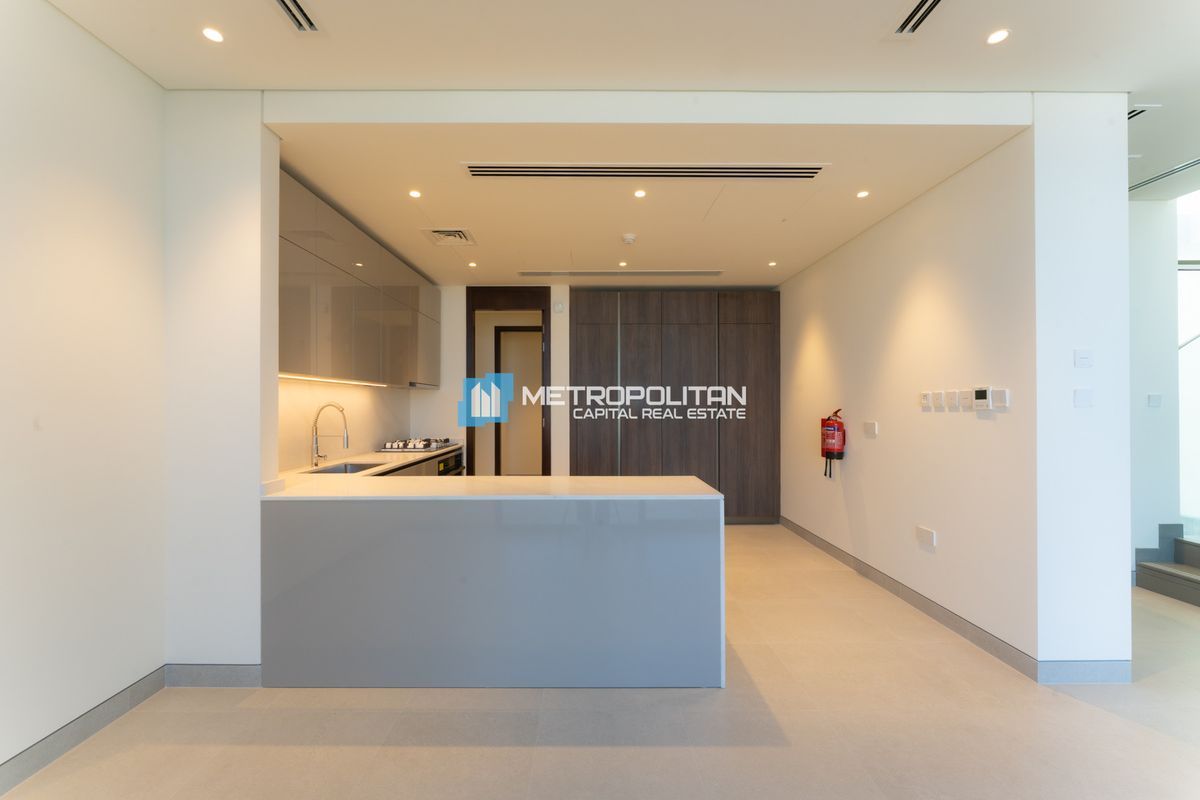 Mangrove View| Vacant Unit | 3BR with Maids