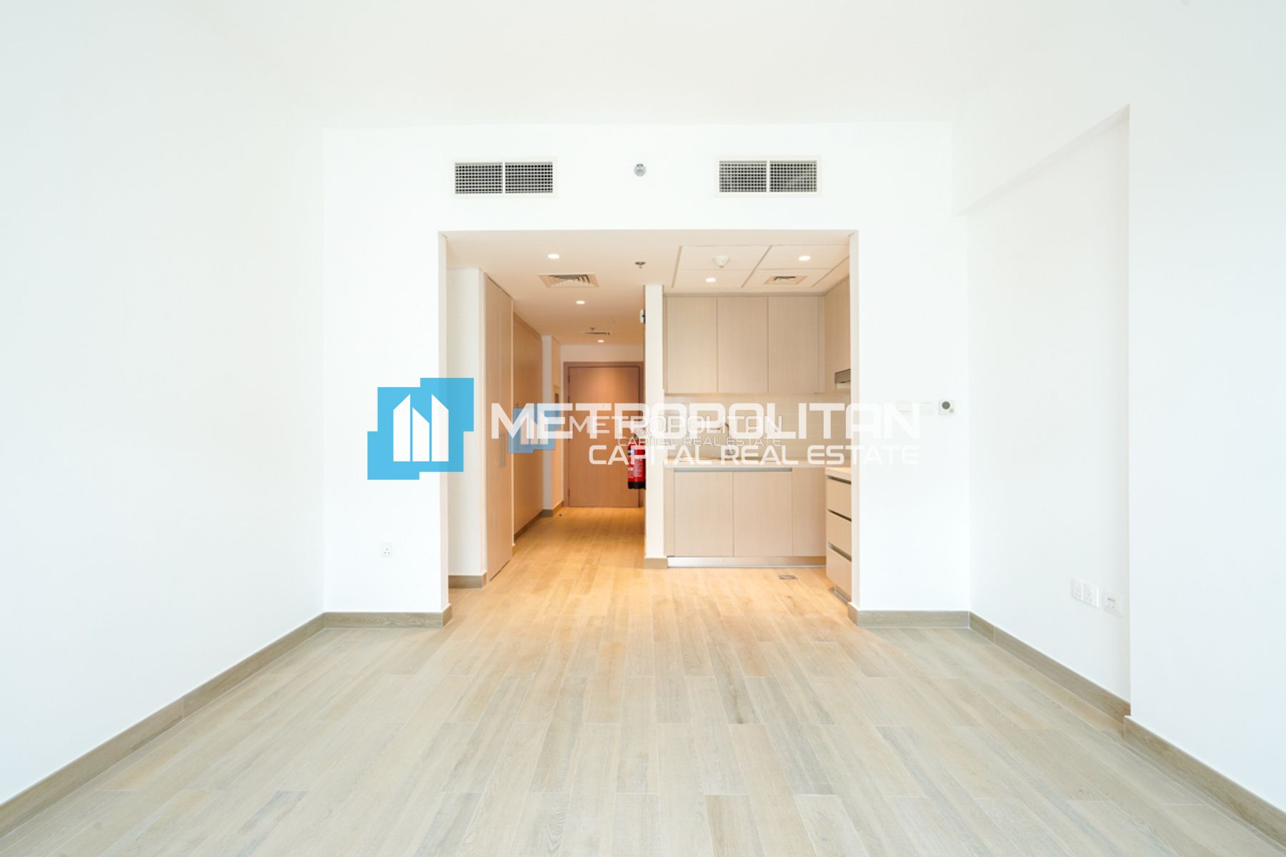 Studio Apartment for Rent in Waters Edge, Yas Island - MCR-7645