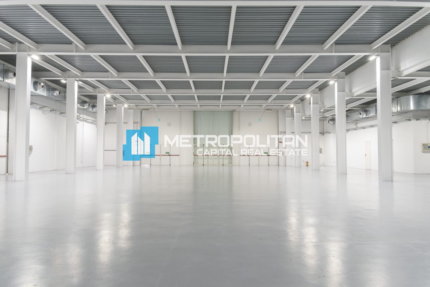 Vacant Warehouse | Industrial Business | Huge Size