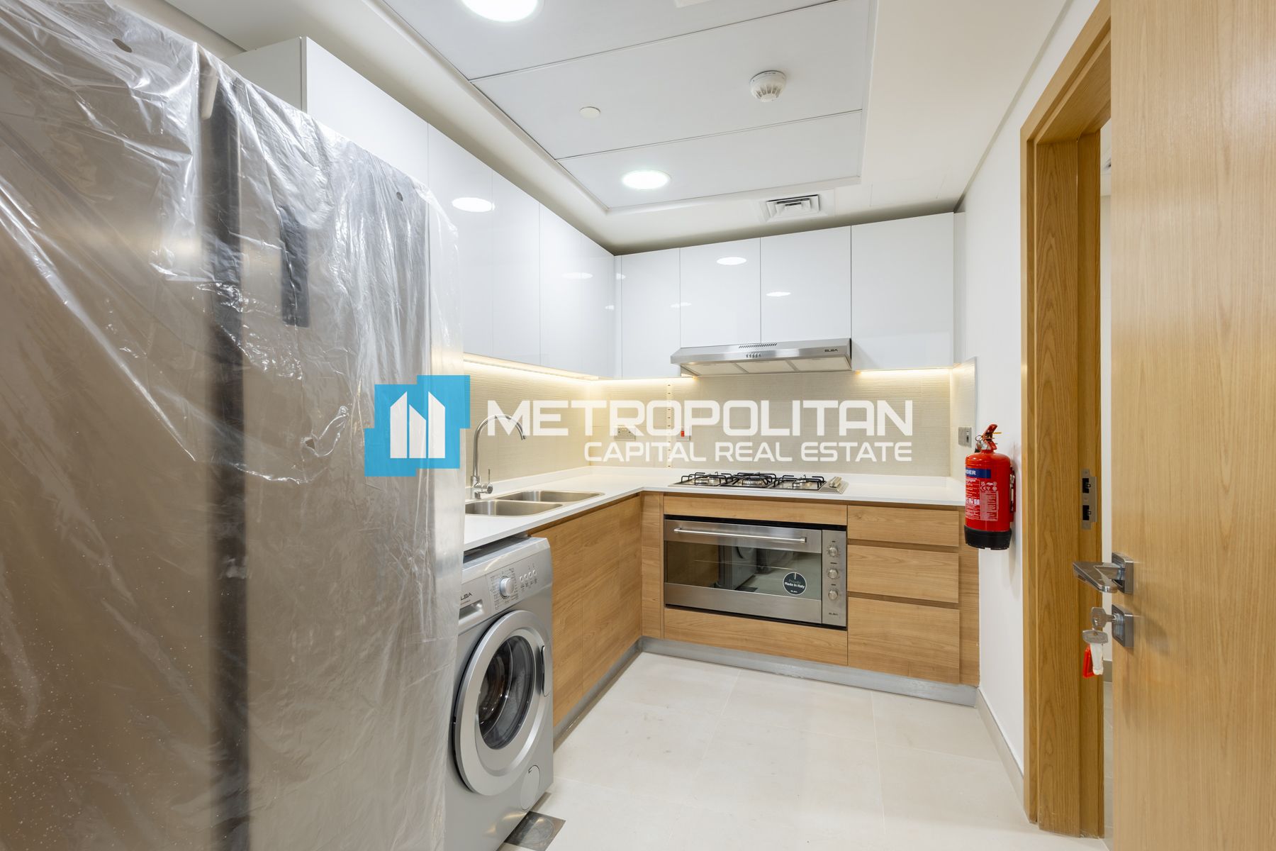 Full Canal View | High Floor | Equipped Kitchen
