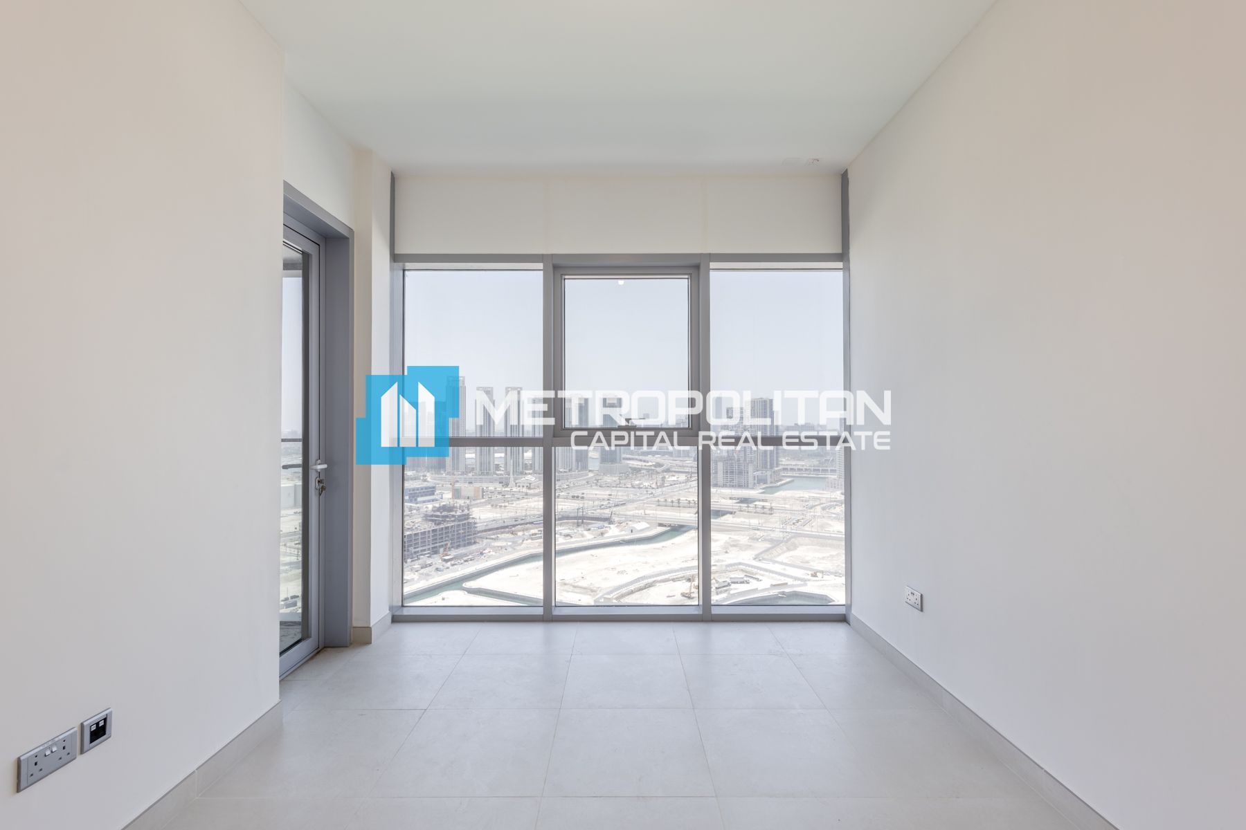 Full Canal View | High Floor | Equipped Kitchen