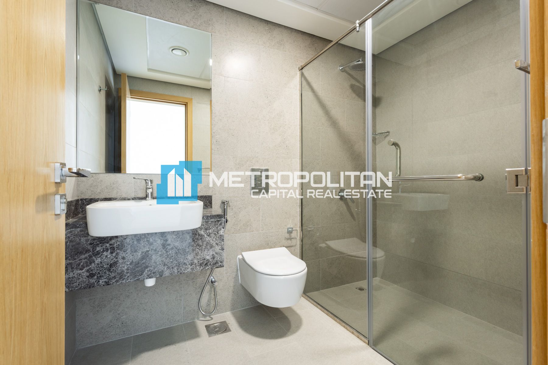 Full Canal View | High Floor | Equipped Kitchen
