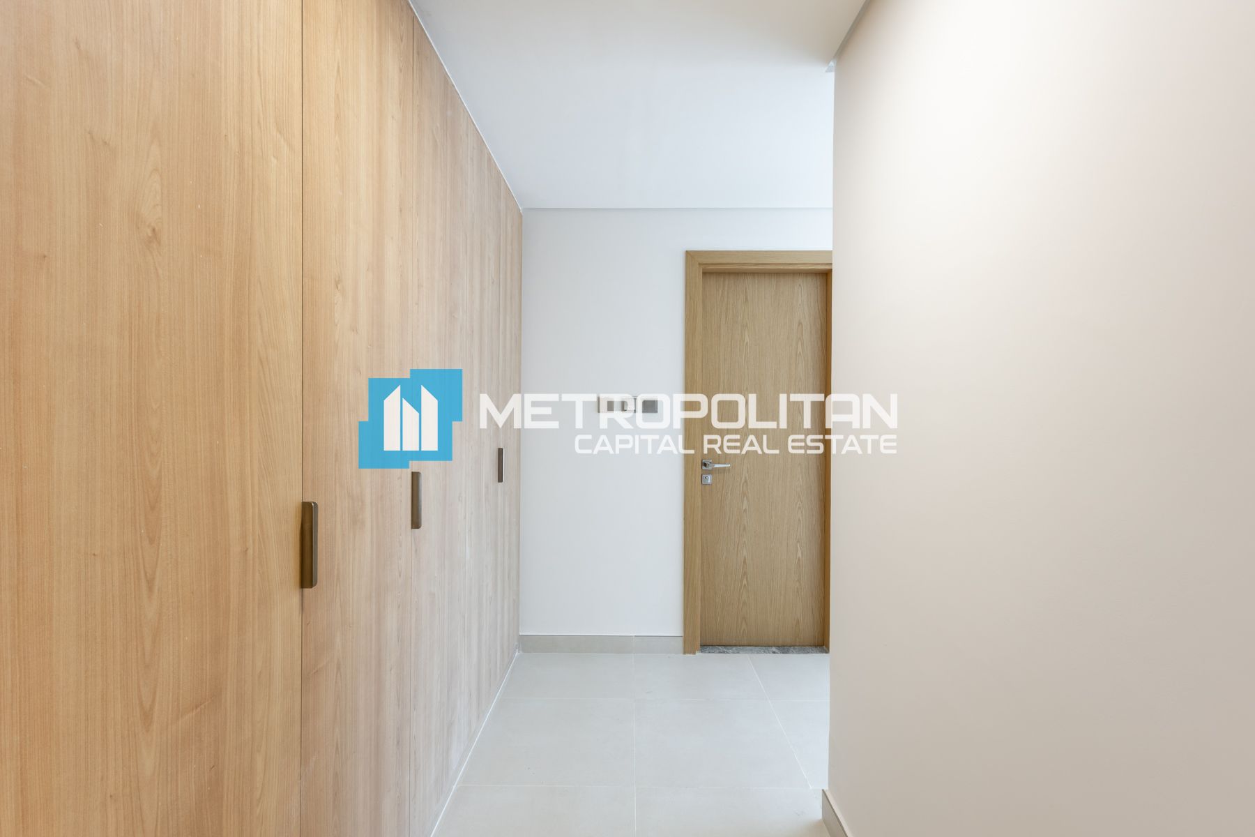 Full Canal View | High Floor | Equipped Kitchen