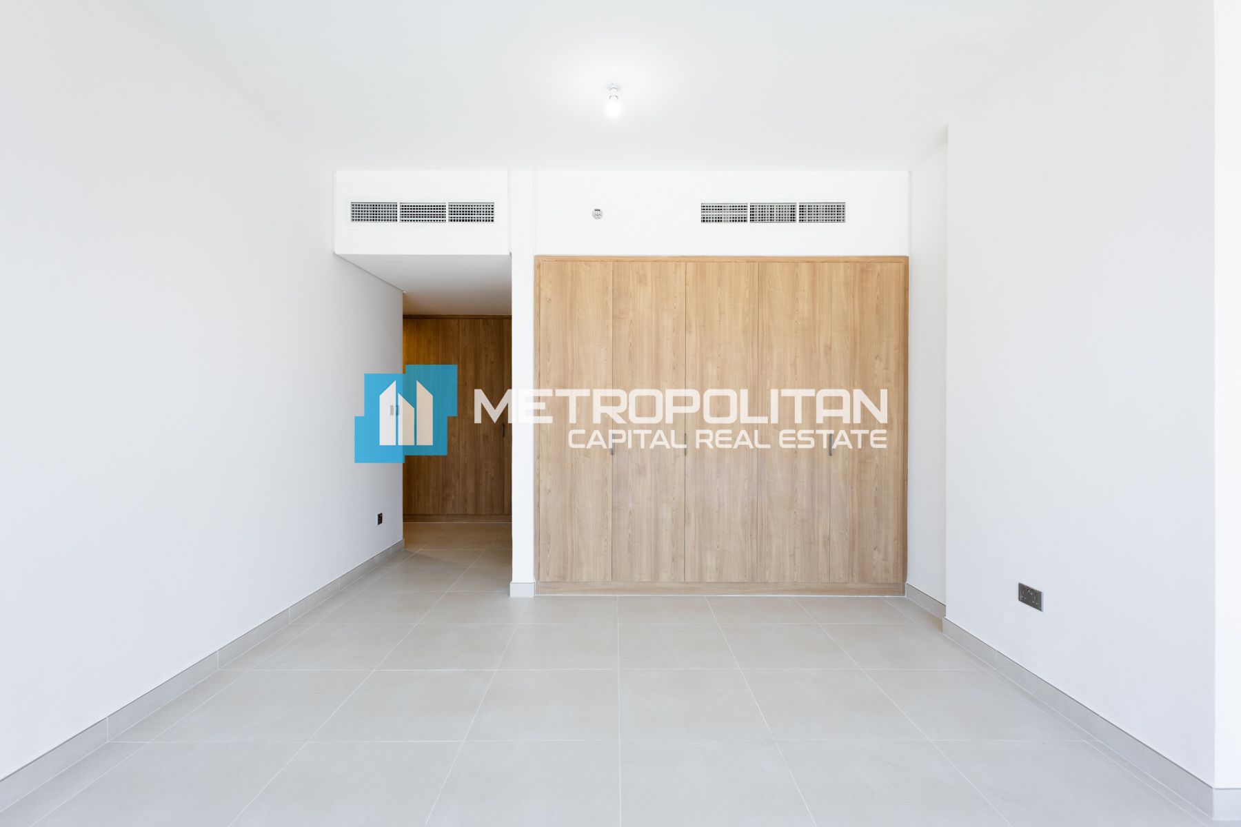 Full Canal View | High Floor | Equipped Kitchen