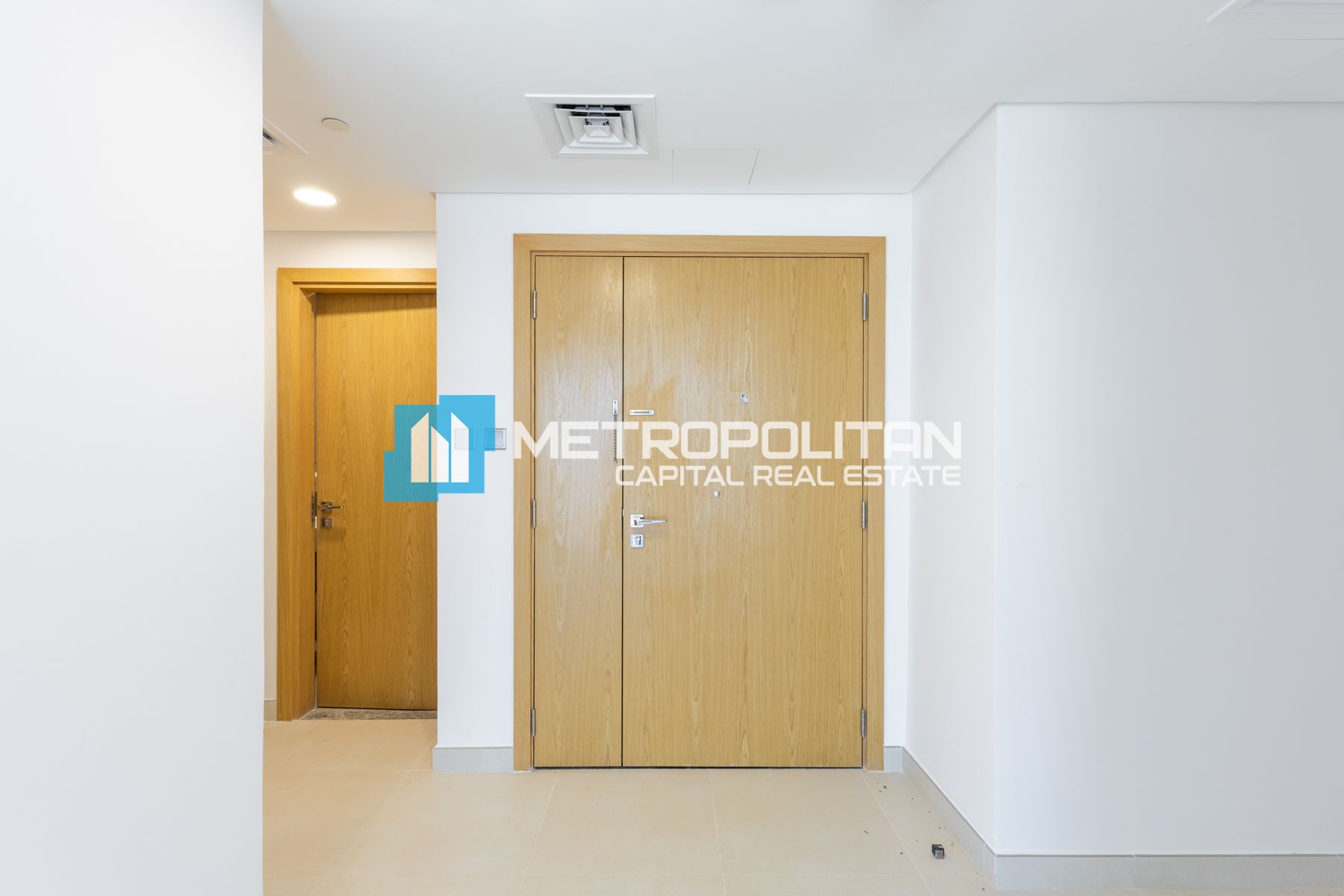Full Canal View | High Floor | Equipped Kitchen