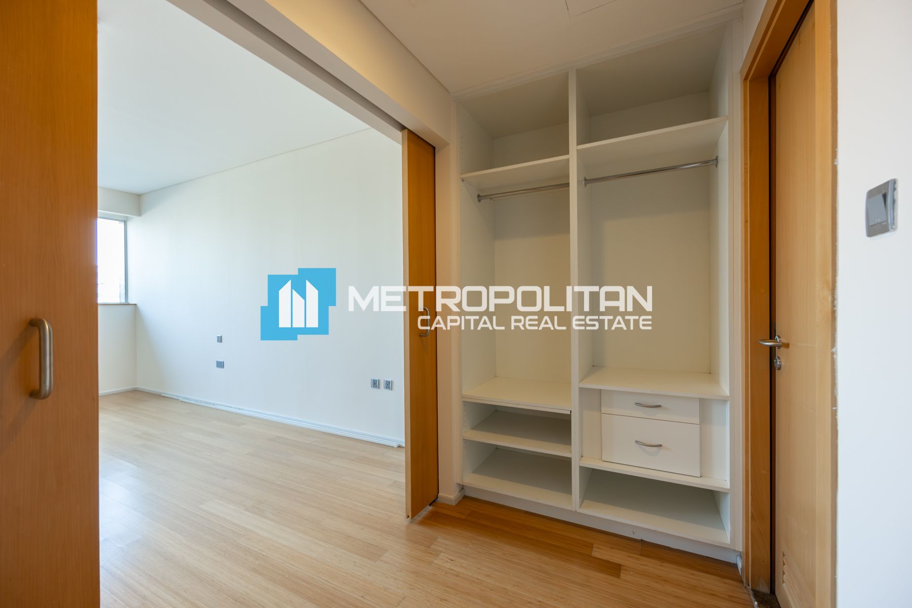 1 BR with Balcony | Canal View | Low Floor