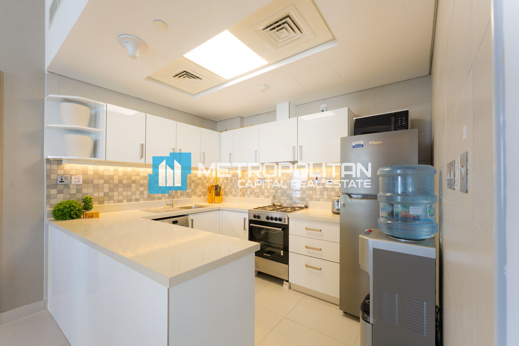 Fully Furnished | Big Layout |1 BR w Balcony
