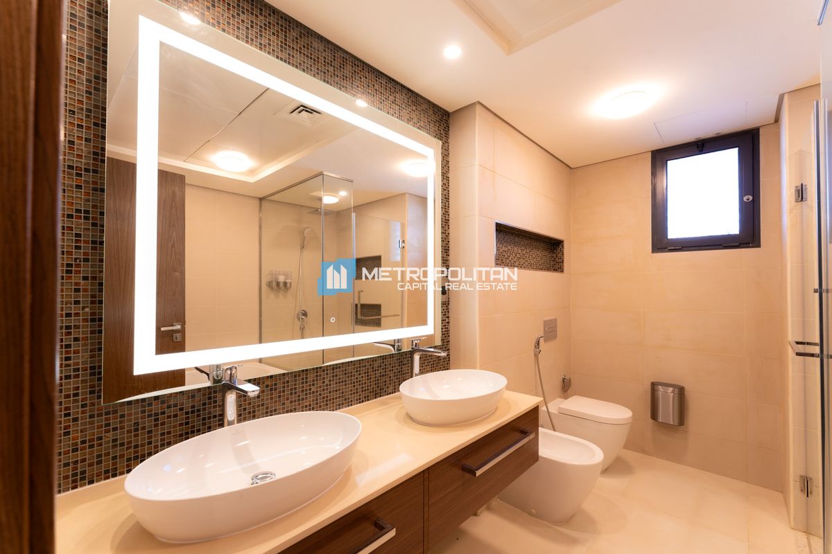 Corner 5BR+M | Unfurnished | Well Maintained