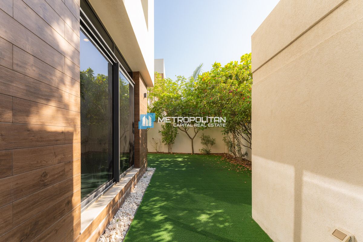 5BR Villa for Rent in West Yas, Yas Island - MCR-7741