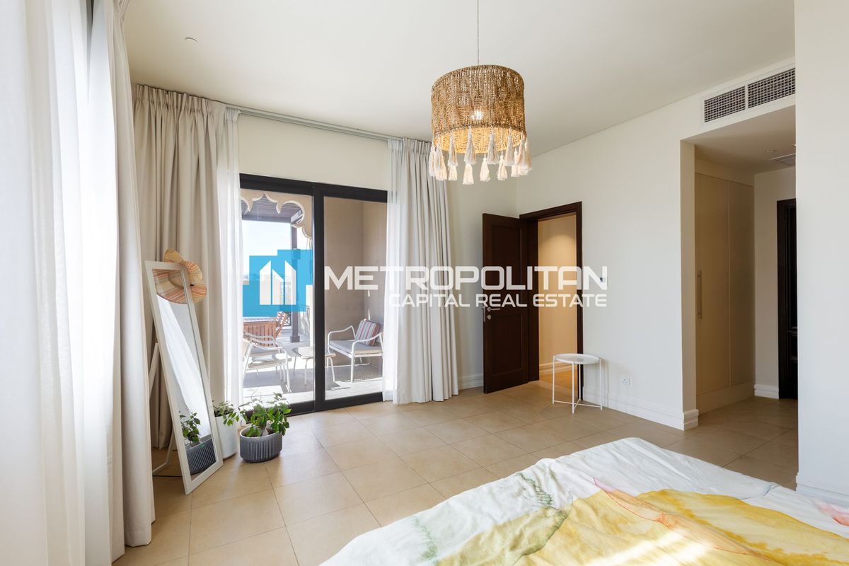 Ground Floor | 3BR+M w/ Terrace | Corner | Vacant