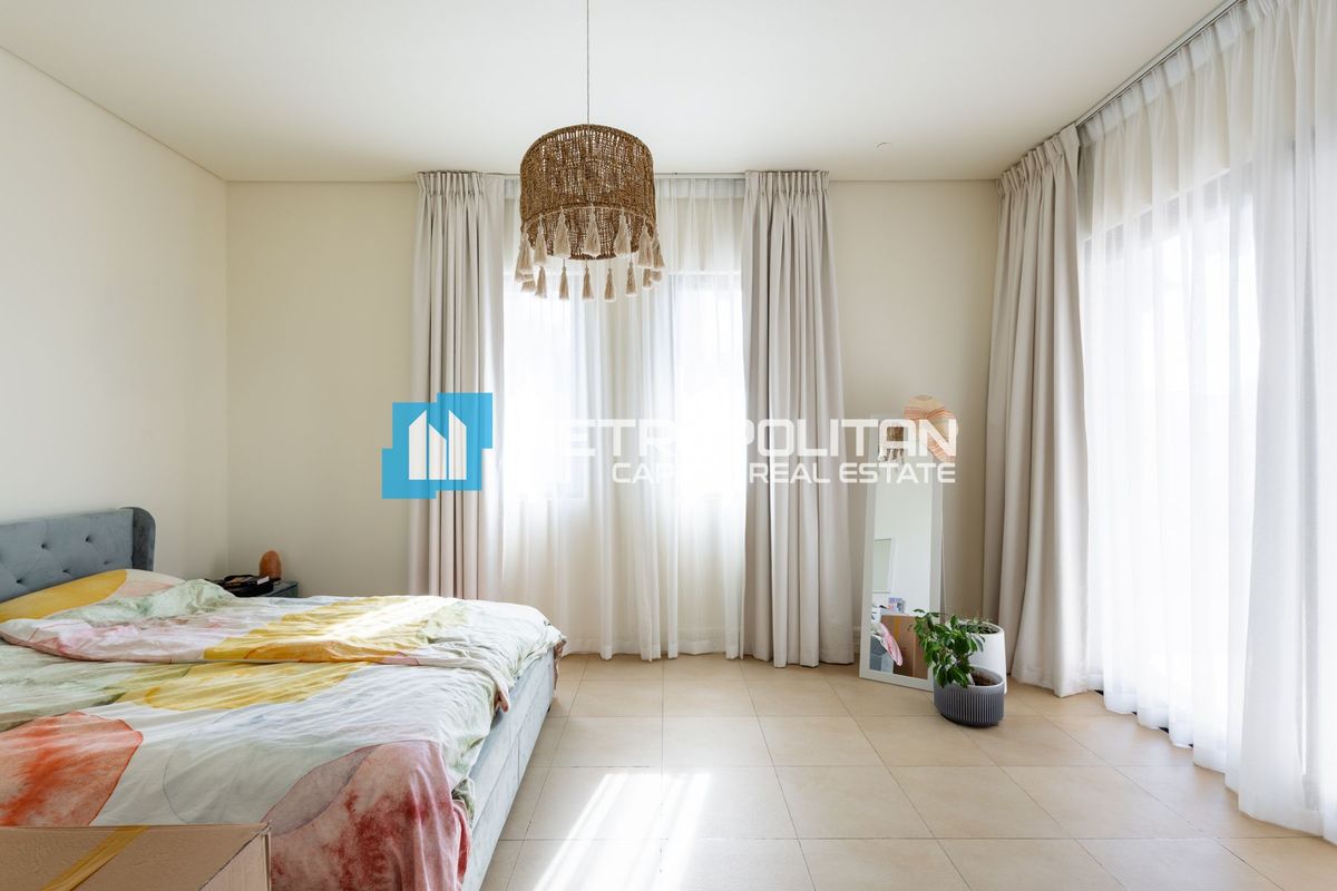 Ground Floor | 3BR+M w/ Terrace | Corner | Vacant