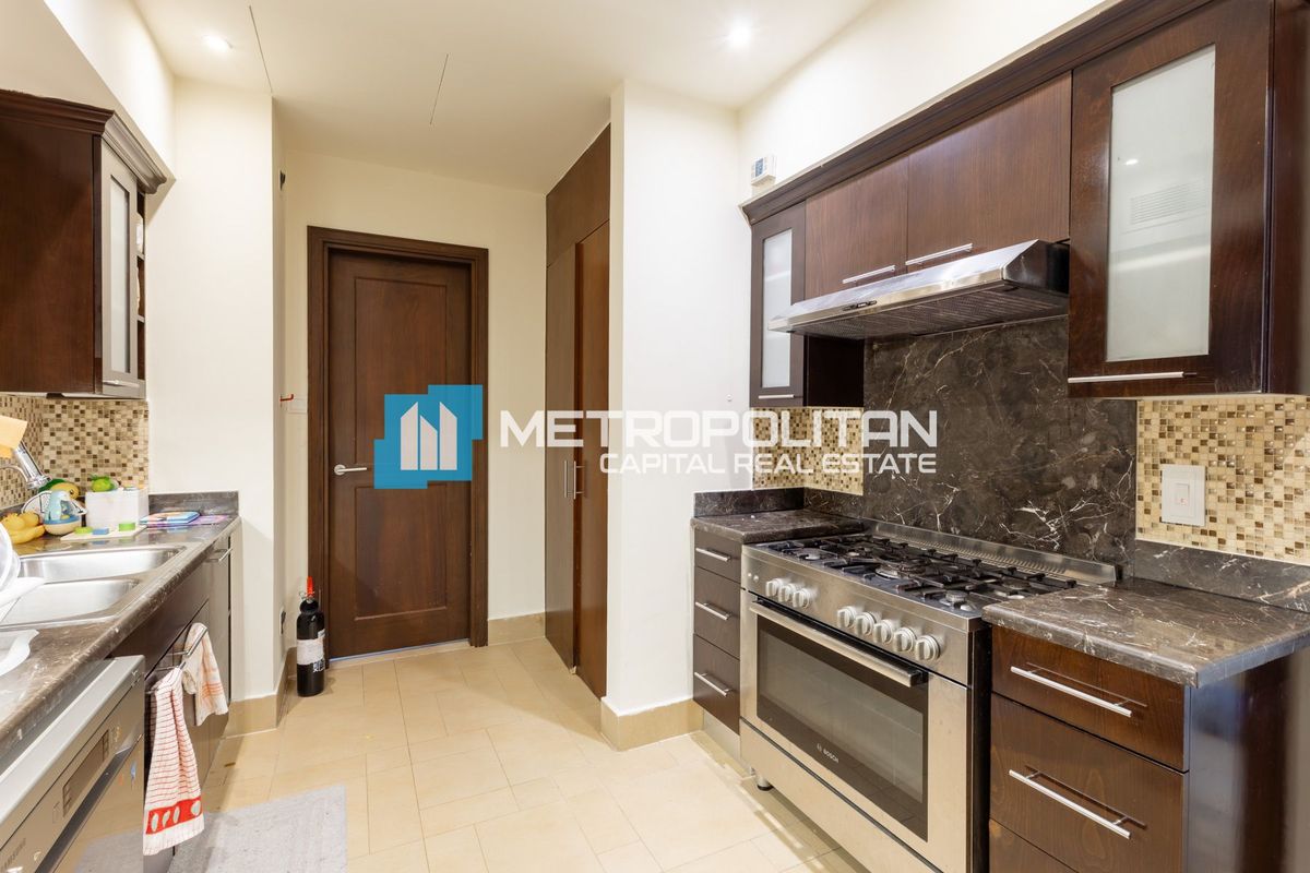 Ground Floor | 3BR+M w/ Terrace | Corner | Vacant