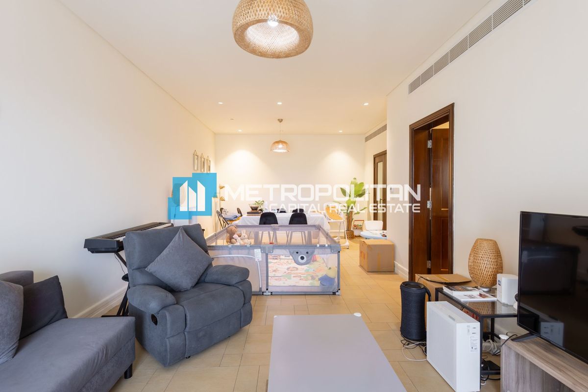 Ground Floor | 3BR+M w/ Terrace | Corner | Vacant