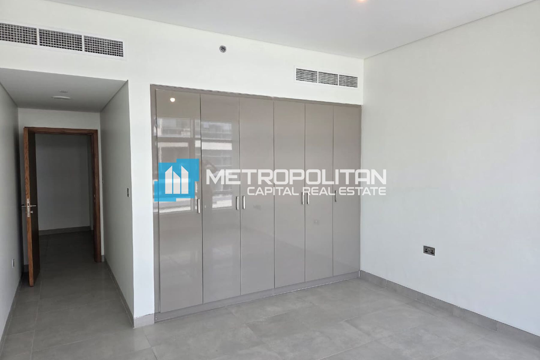 Spacious 2BR | Bright | High Floor | Canal View
